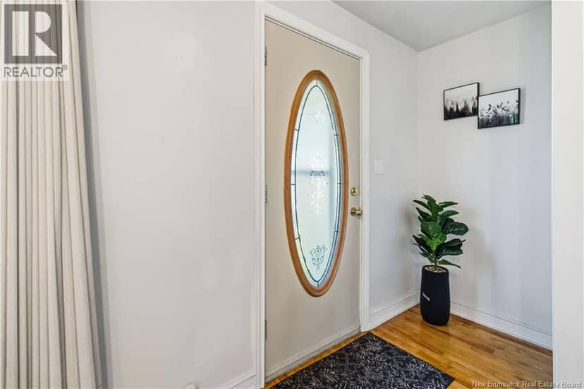 209 Broadway Street — photo 3 of 30