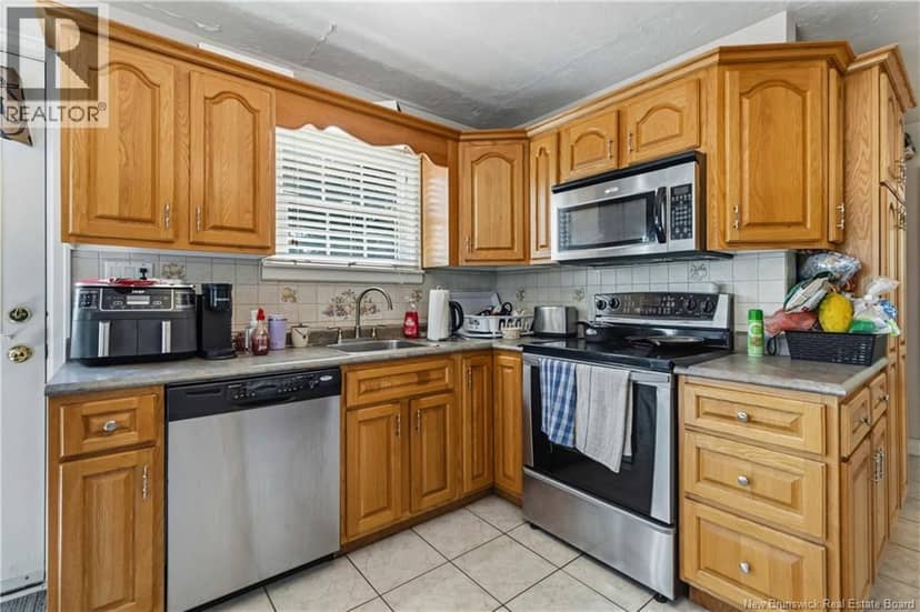209 Broadway Street — photo 7 of 30
