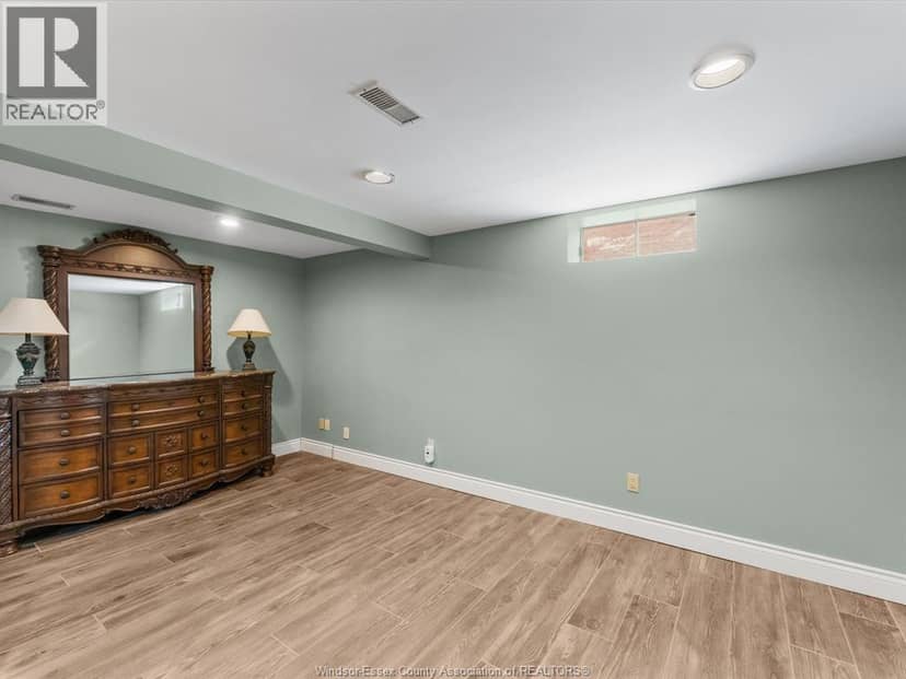 1865 Todd Lane — photo 22 of 40
