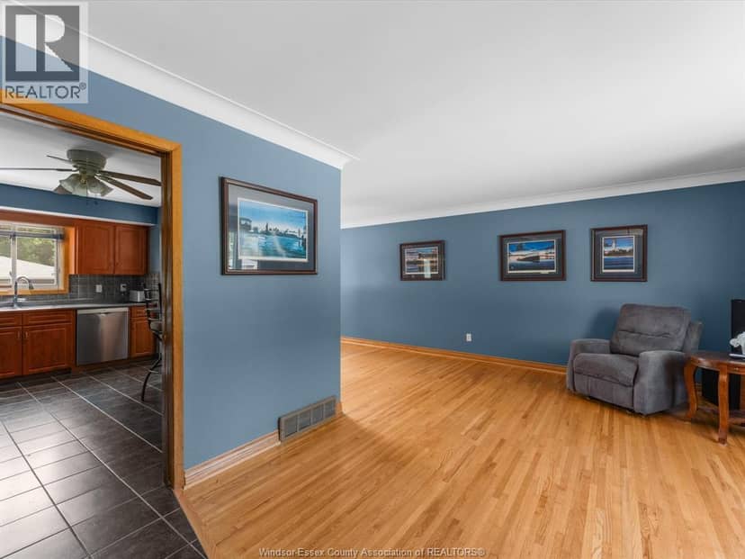 1865 Todd Lane — photo 4 of 40
