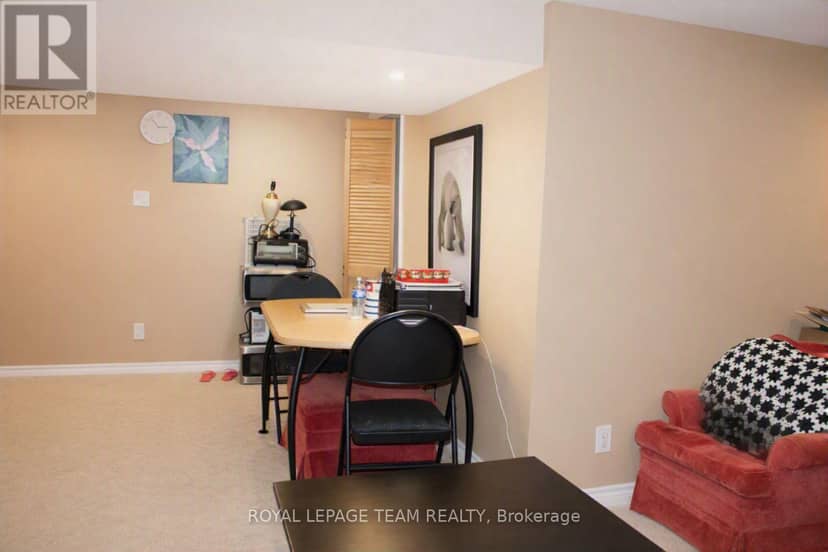 53 - 503 Sidney Drive — photo 28 of 29