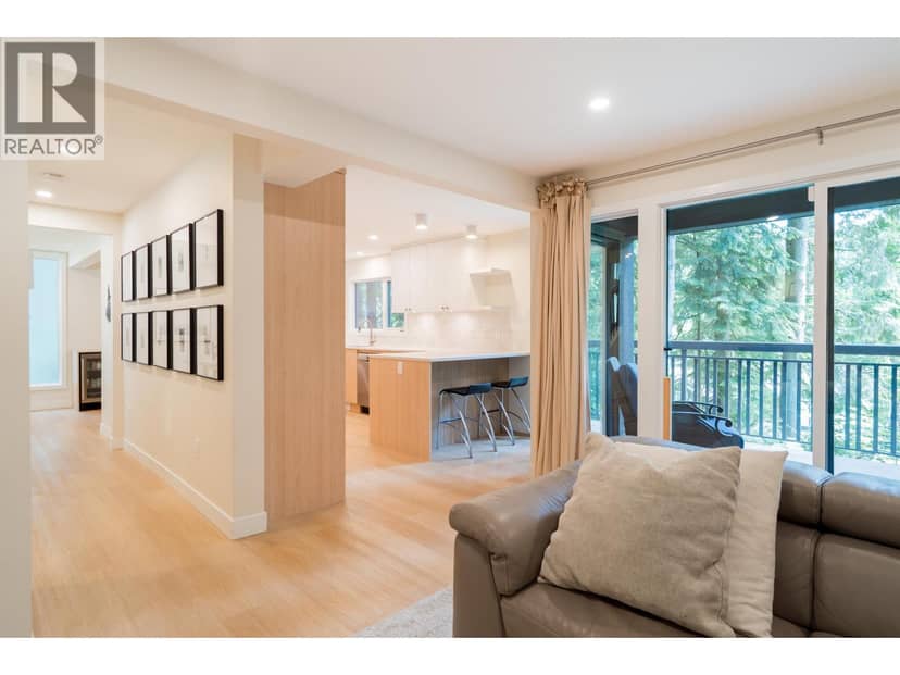 1139 HERITAGE BOULEVARD, North Vancouver, photo 6
