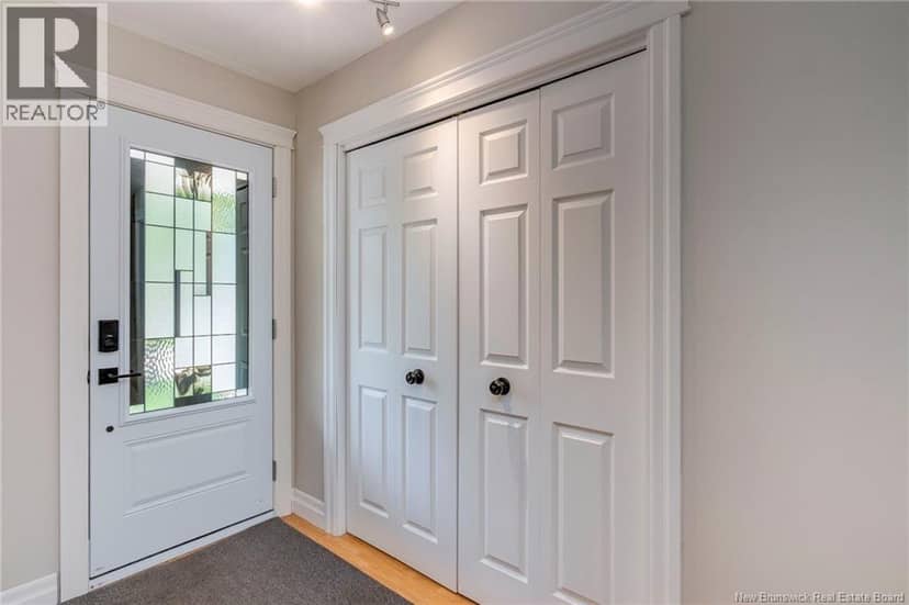 13 Dale Street — photo 3 of 40