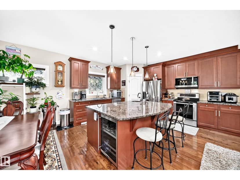 45 Lacombe Dr — photo 11 of 40