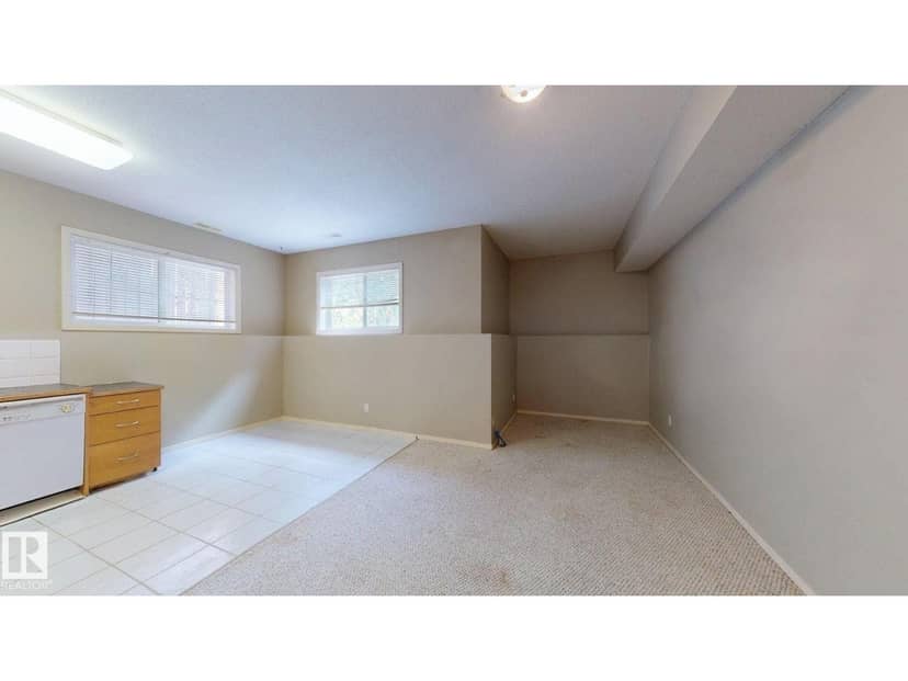 9846 112 ST NW — photo 37 of 38
