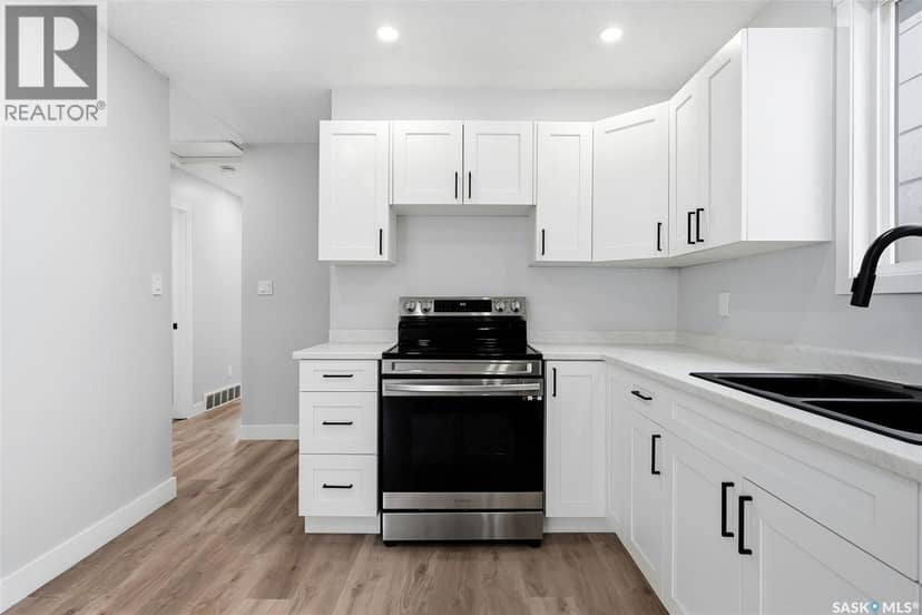 1909 Montreal STREET — photo 10 of 32