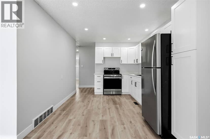 1909 Montreal STREET — photo 9 of 32