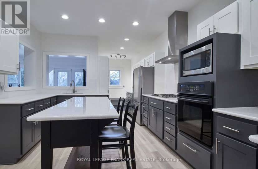 40 Tremaine Terrace — photo 17 of 40