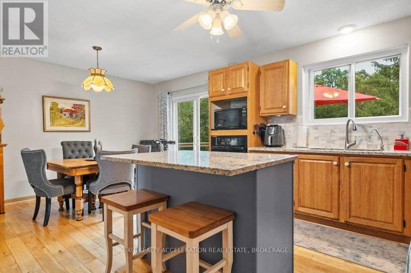 4524 County Rd 1 E — photo 15 of 40