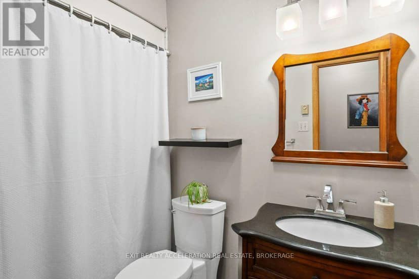 4524 County Rd 1 E — photo 23 of 40
