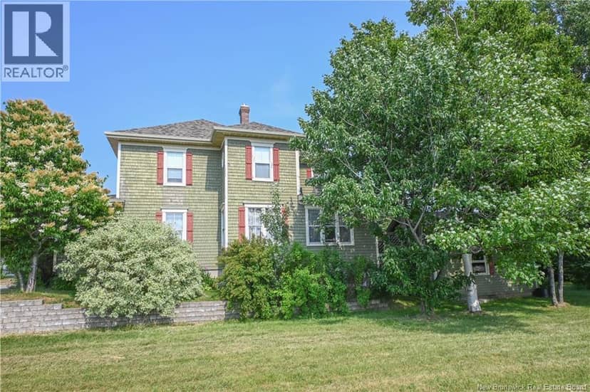 98 Saint-Pierre Ouest Boulevard, Caraquet, photo 3