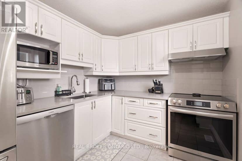 1699E Lamoureux Drive, Ottawa, photo 5