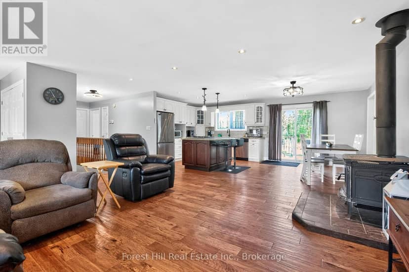 161 Forest Harbour Parkway — photo 10 of 40