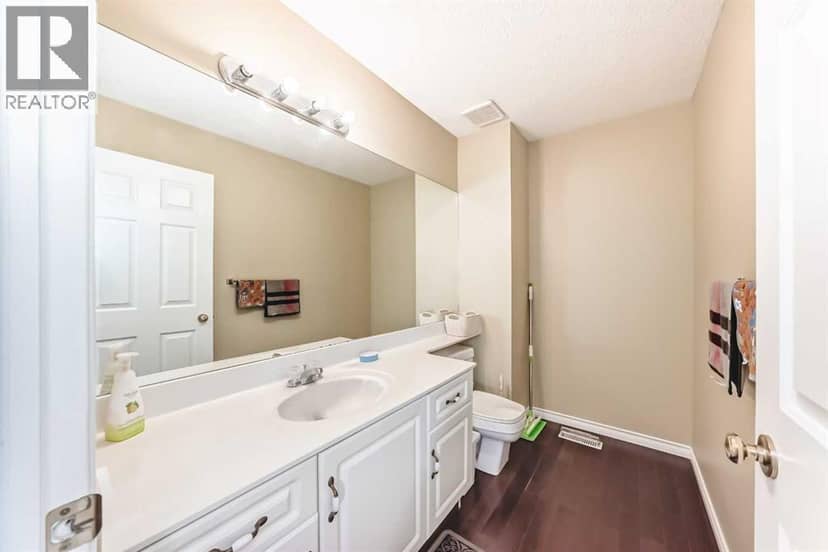 438 Bridlewood Place SW — photo 14 of 31