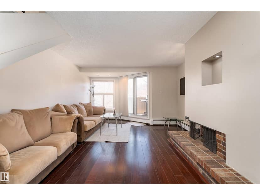 11120 83 AV NW, Edmonton, photo 2
