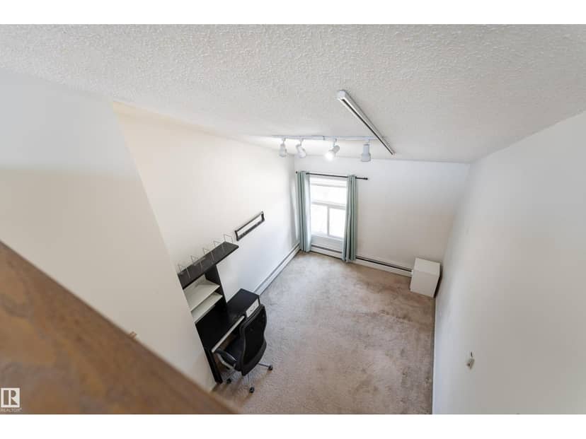 11120 83 AV NW — photo 23 of 40