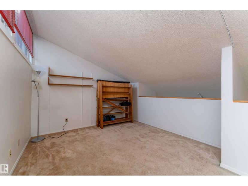 11120 83 AV NW — photo 30 of 40