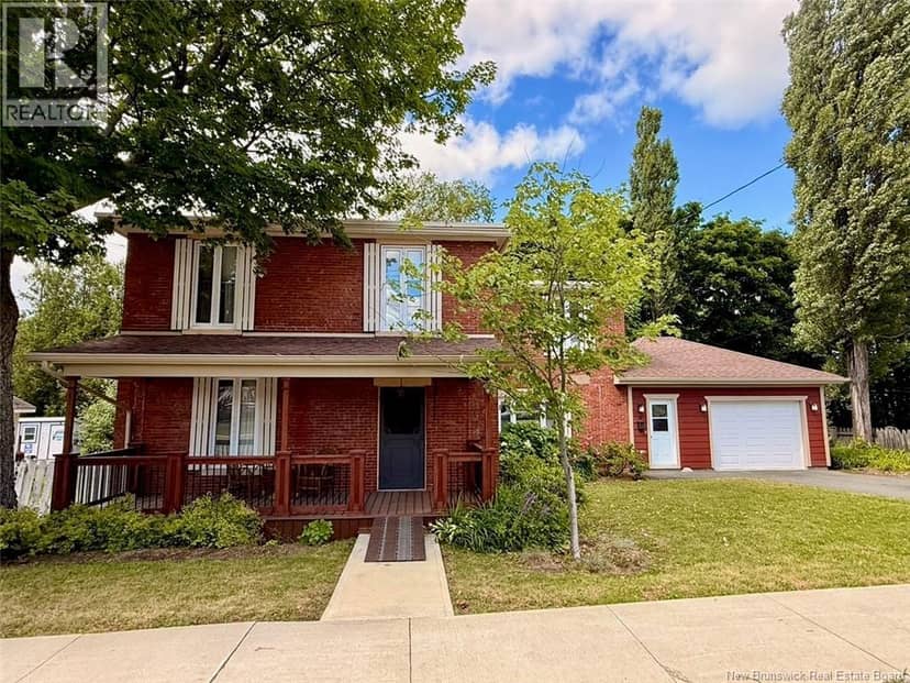 11 Dufferin Street, Campbellton