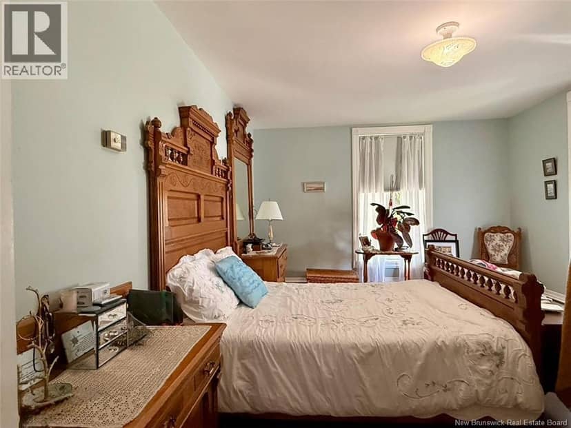 11 Dufferin Street — photo 13 of 24