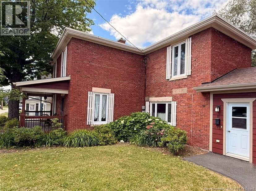 11 Dufferin Street — photo 18 of 24