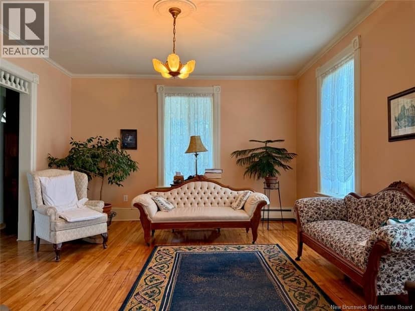 11 Dufferin Street, Campbellton, photo 3