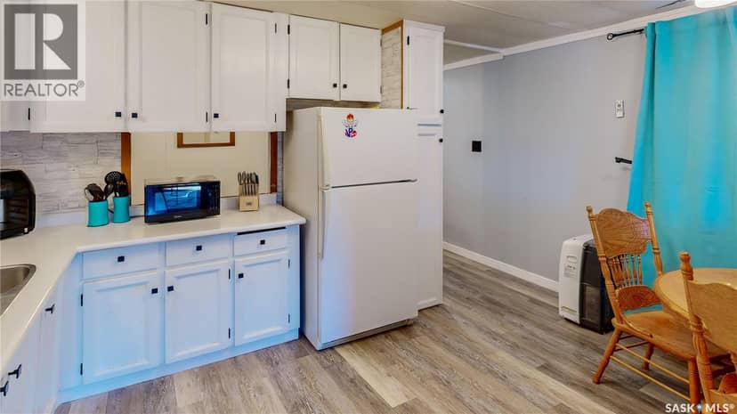 358 Main STREET — photo 10 of 36