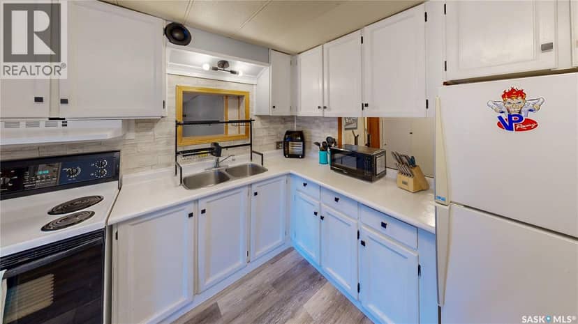 358 Main STREET — photo 12 of 36