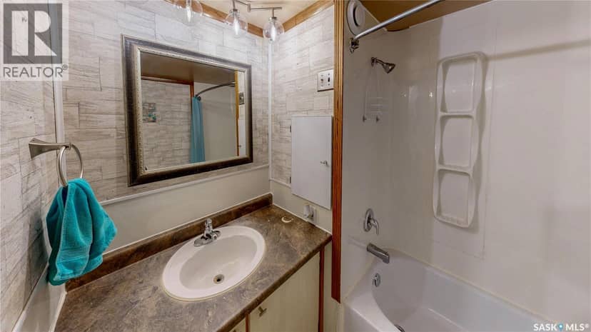 358 Main STREET — photo 19 of 36