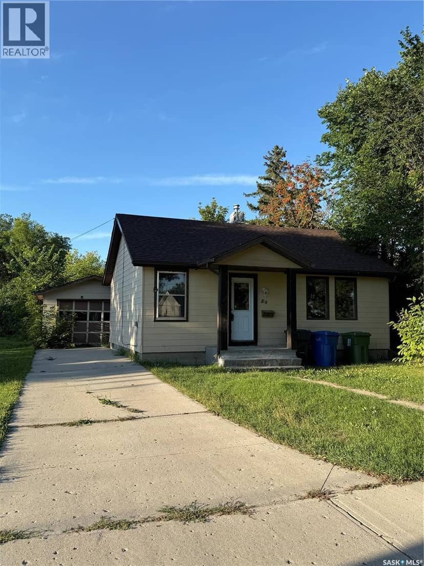 89 Darlington STREET W, Yorkton, photo 2