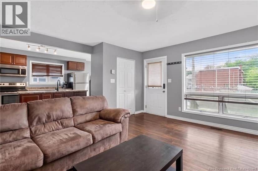 149 Broadway Street — photo 8 of 38