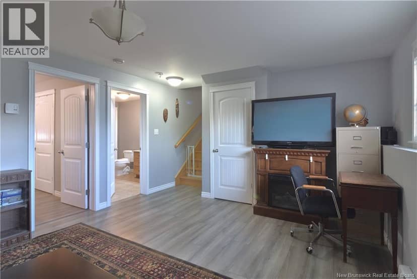 8 Hallihan Drive — photo 33 of 40