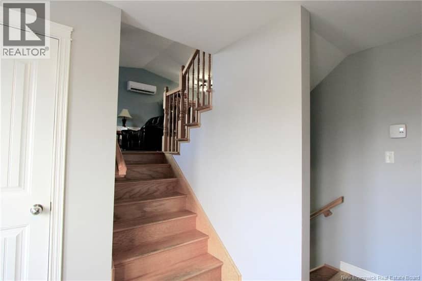 8 Hallihan Drive — photo 11 of 40
