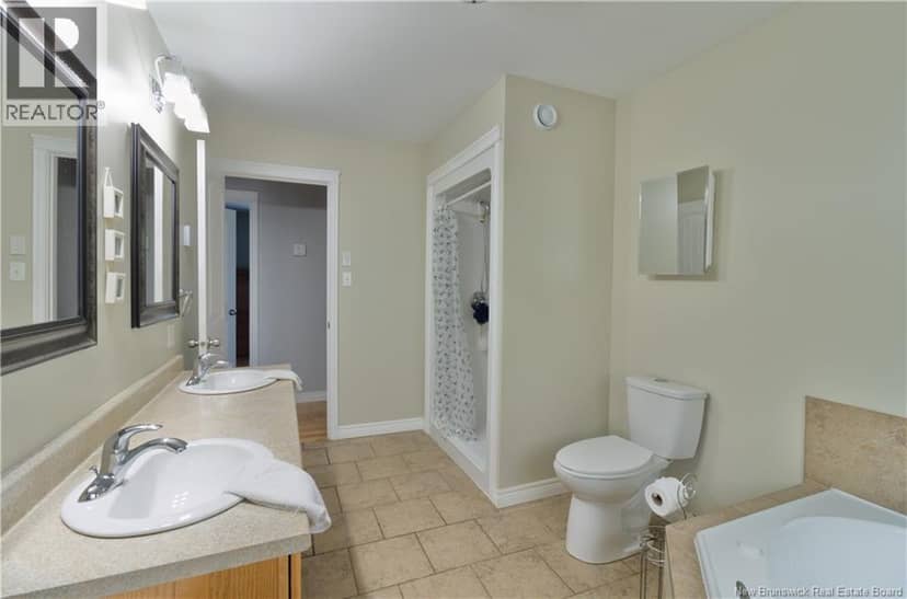 8 Hallihan Drive — photo 21 of 40