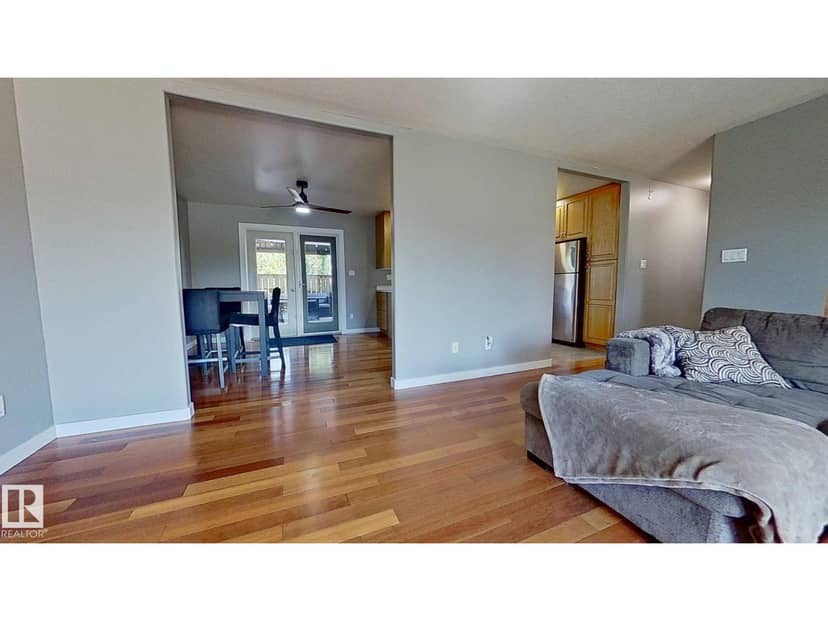 272 Bussieres DR, Fort McMurray, photo 4
