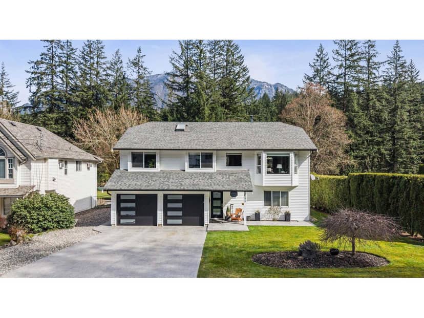 295 FORREST CRESCENT, Hope, Hope