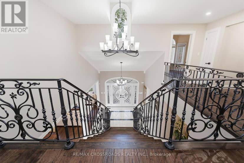 5050 William Street — photo 10 of 40