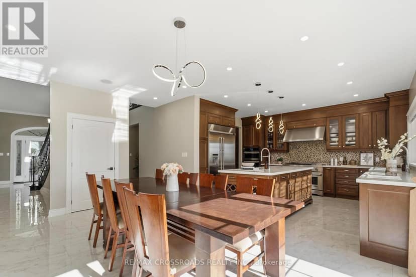 5050 William Street — photo 19 of 40