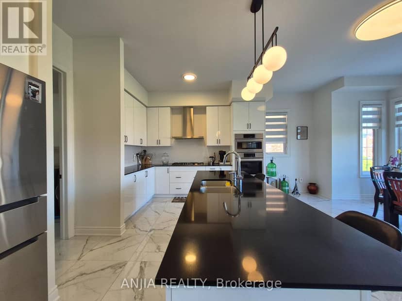 50 Meadow Vista Crescent — photo 16 of 40