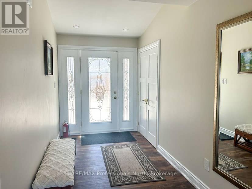 652 Robel Drive — photo 5 of 40
