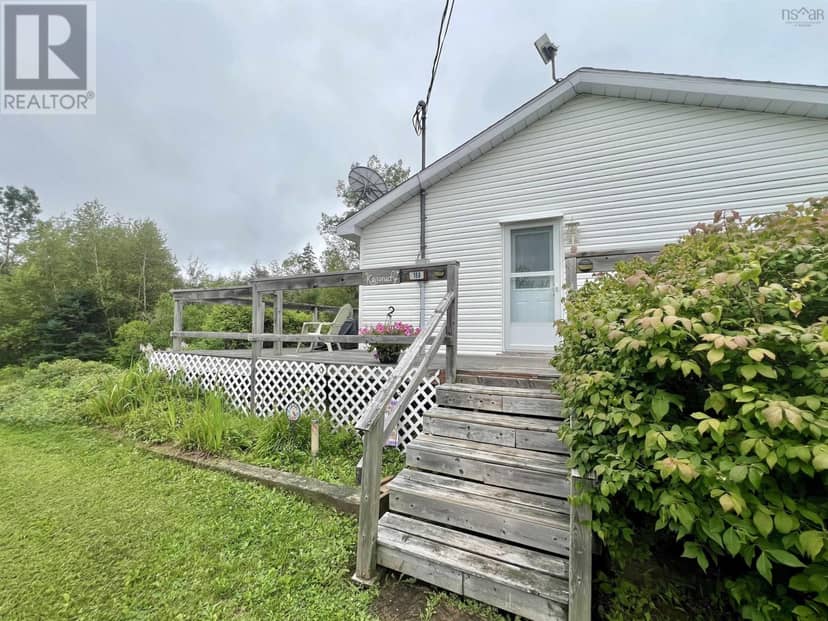 188 Shore Road — photo 3 of 40