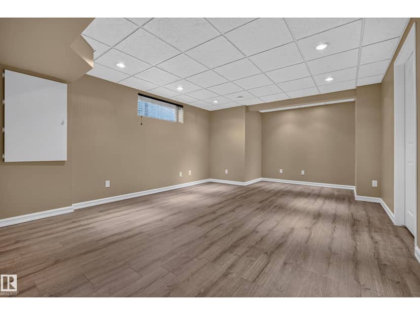 1341 Breckenridge Dr NW — photo 39 of 40