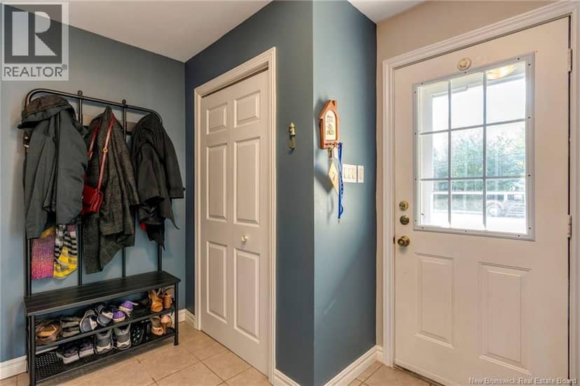 609 Salisbury Road — photo 5 of 33