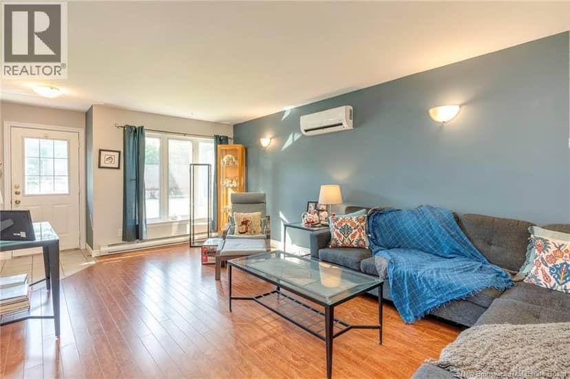 609 Salisbury Road — photo 6 of 33