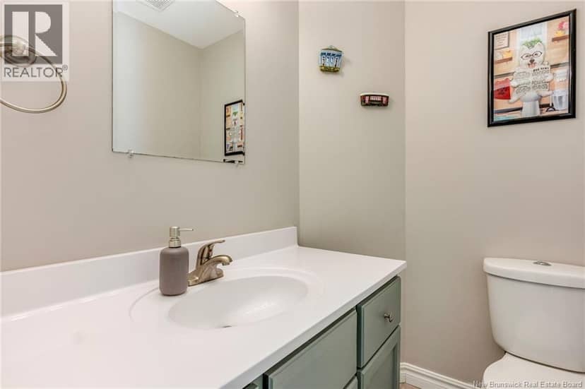 609 Salisbury Road — photo 8 of 33