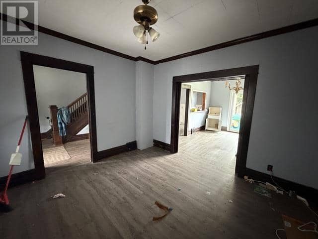 257 Alexandra ST — photo 10 of 25