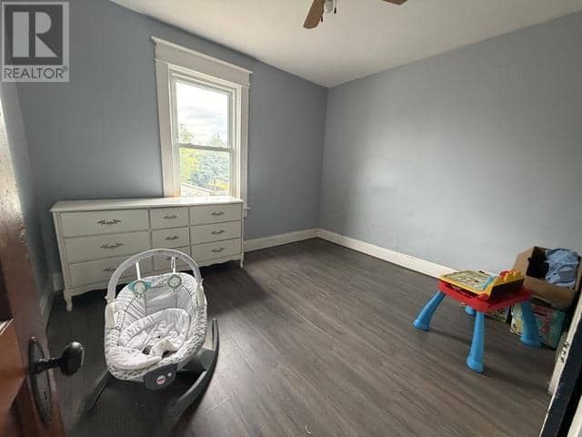 257 Alexandra ST — photo 20 of 25