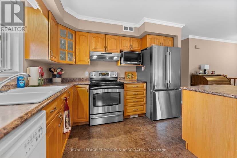 626 Moss Drive — photo 16 of 40