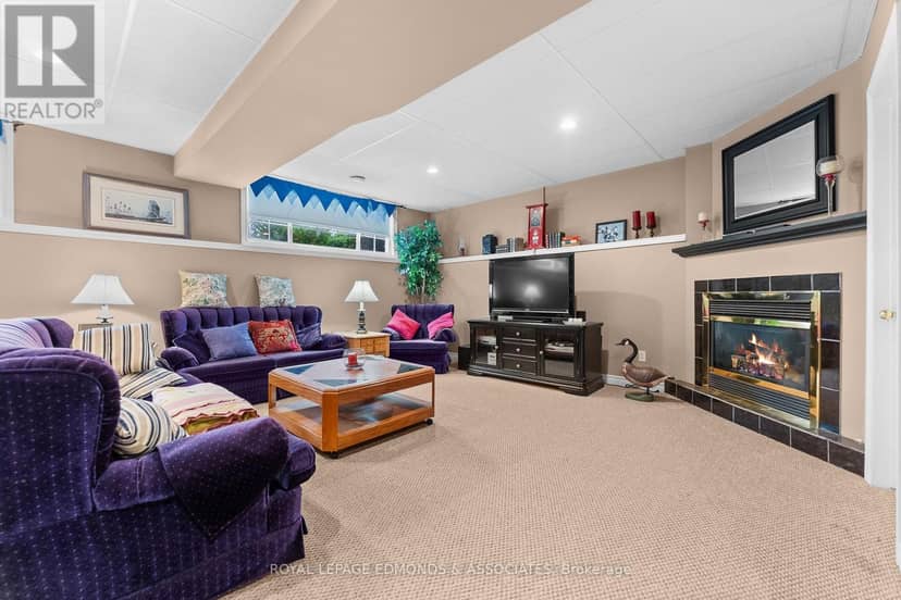 626 Moss Drive — photo 24 of 40