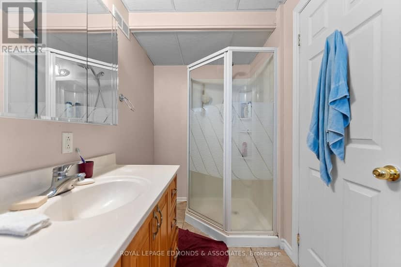 626 Moss Drive — photo 33 of 40