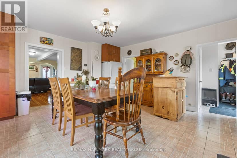 1127 Labrosse Road E — photo 17 of 25